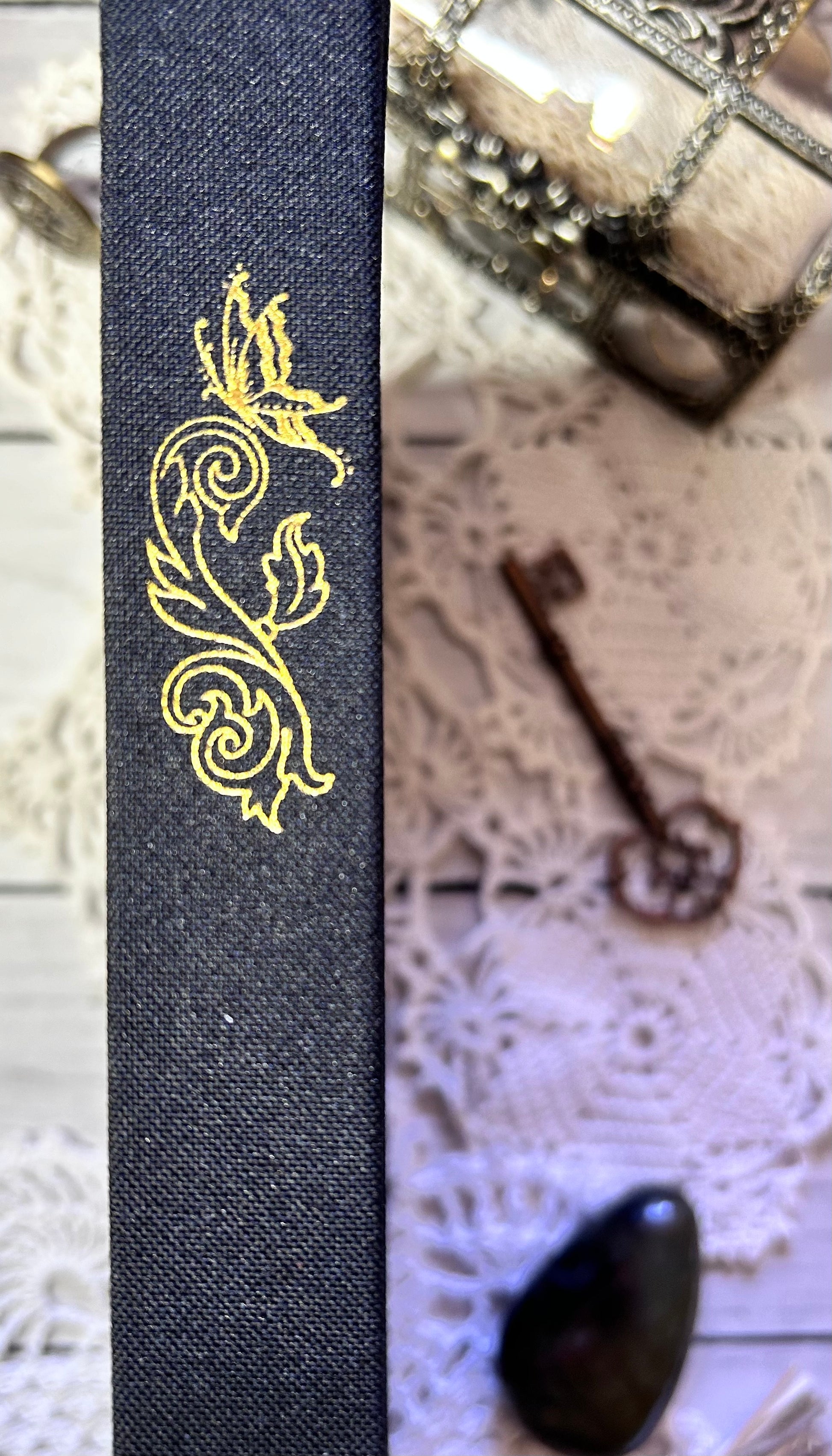 Enchanted Garden Journal (Dot Grid)