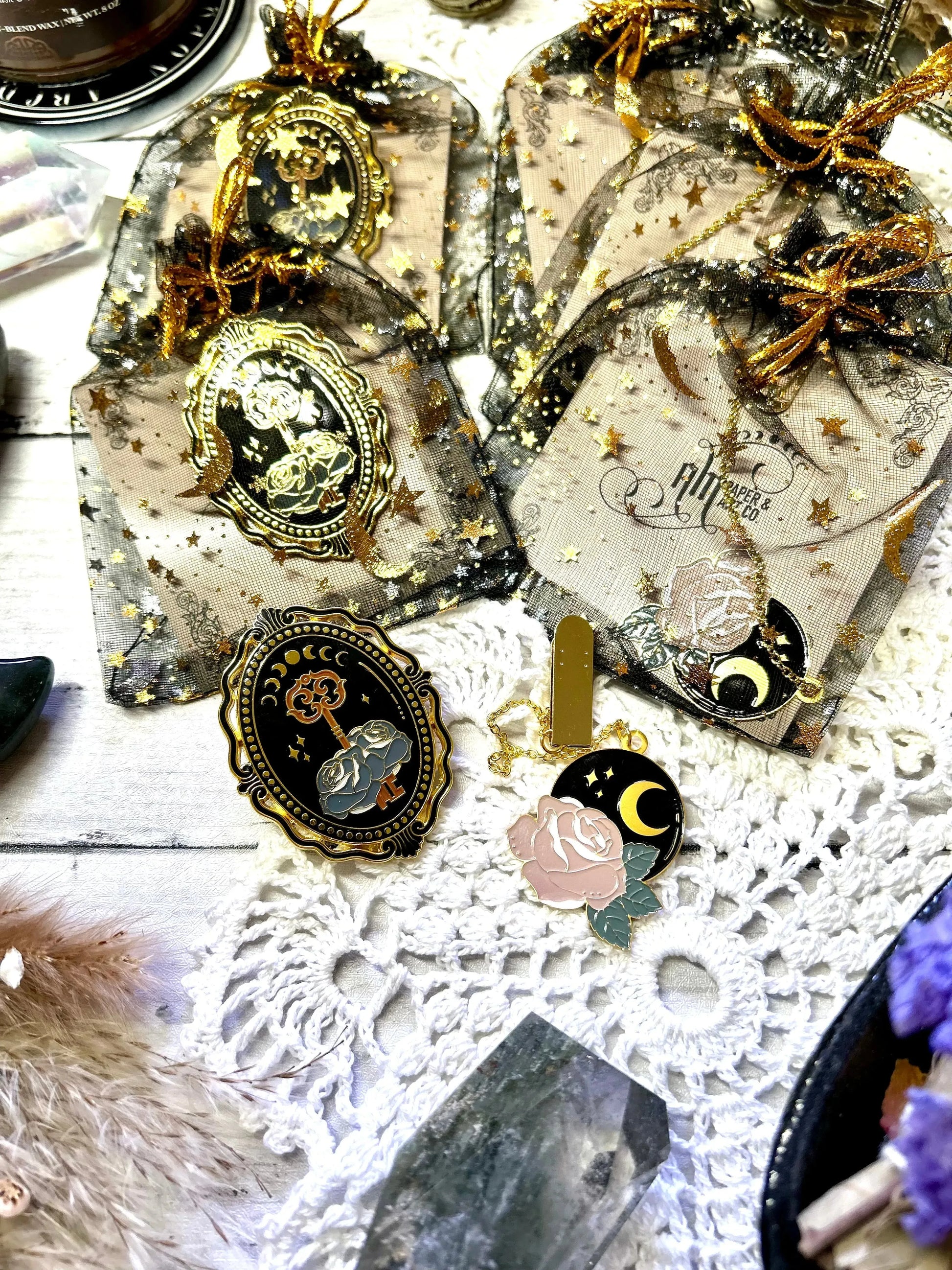 Enchanted Garden Enamel Clip